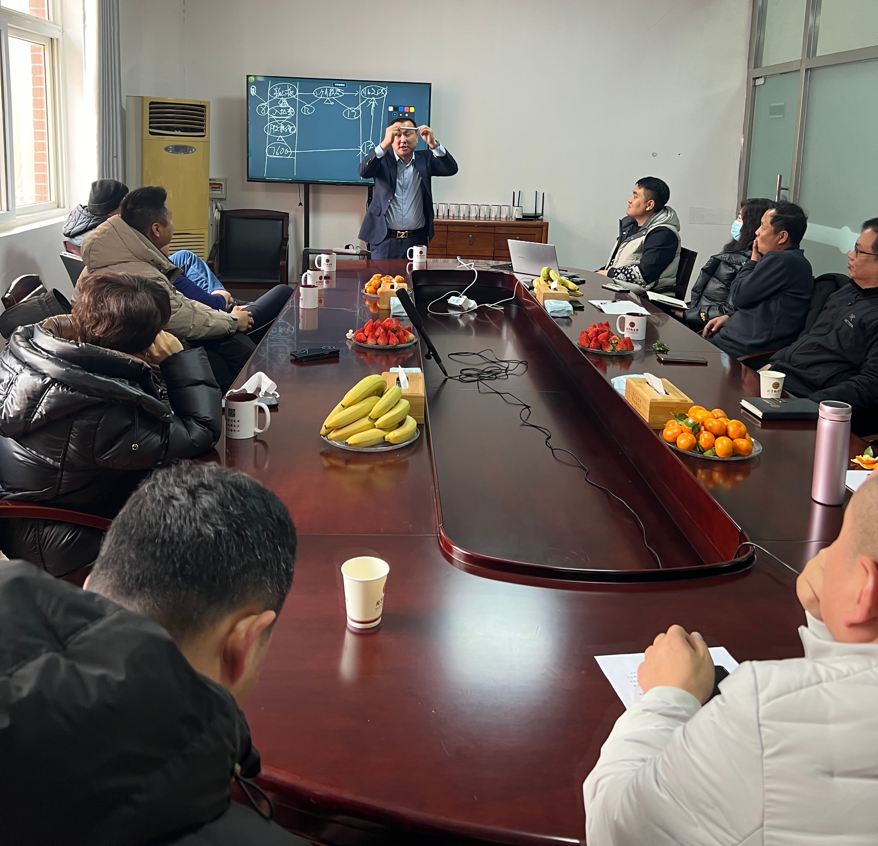 互聯(lián)網(wǎng)實戰(zhàn)專家張學(xué)寧深入御生堂輔導(dǎo)電商工作